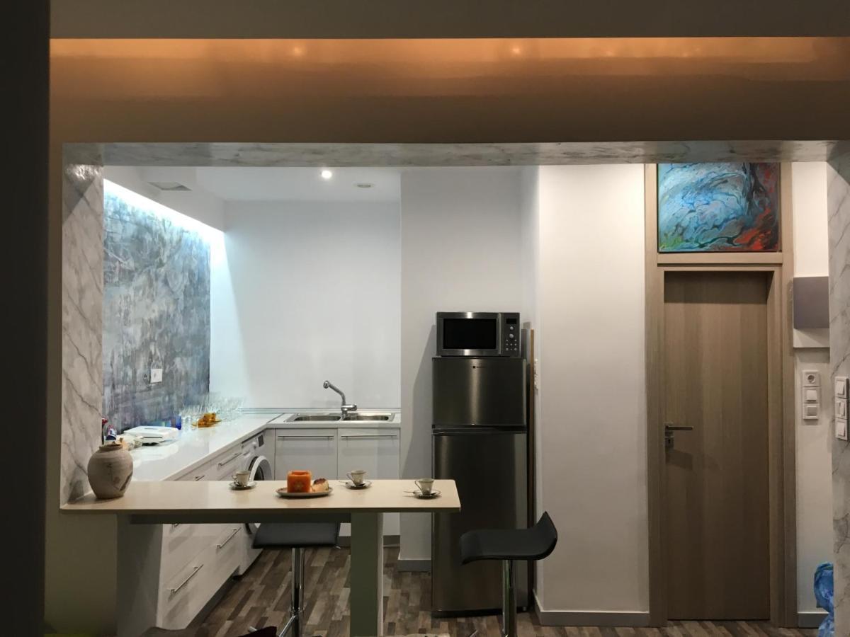 Apartment Center Piraeus Location Kastella Passalimani Port Eksteriør bilde