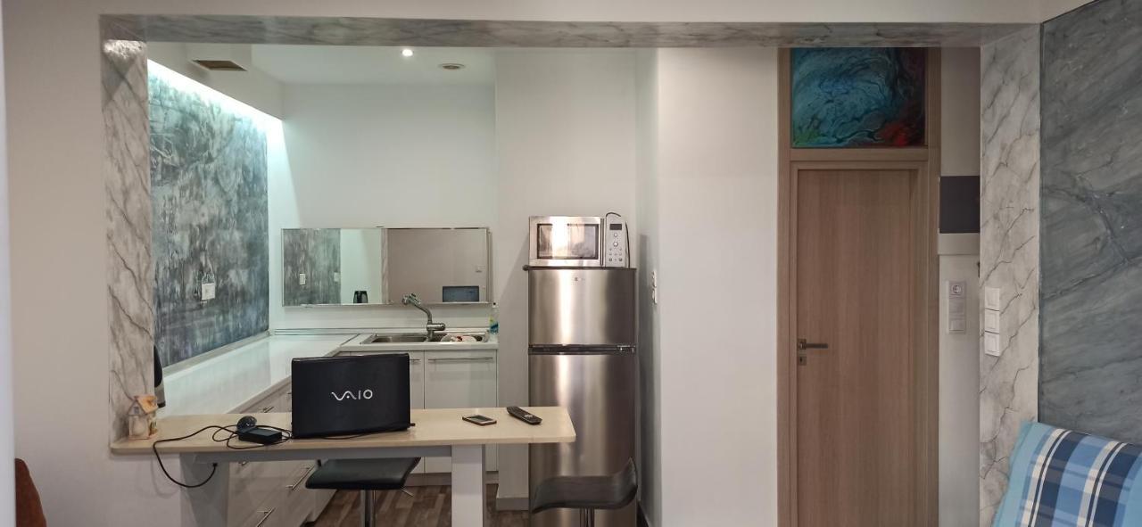 Apartment Center Piraeus Location Kastella Passalimani Port Eksteriør bilde