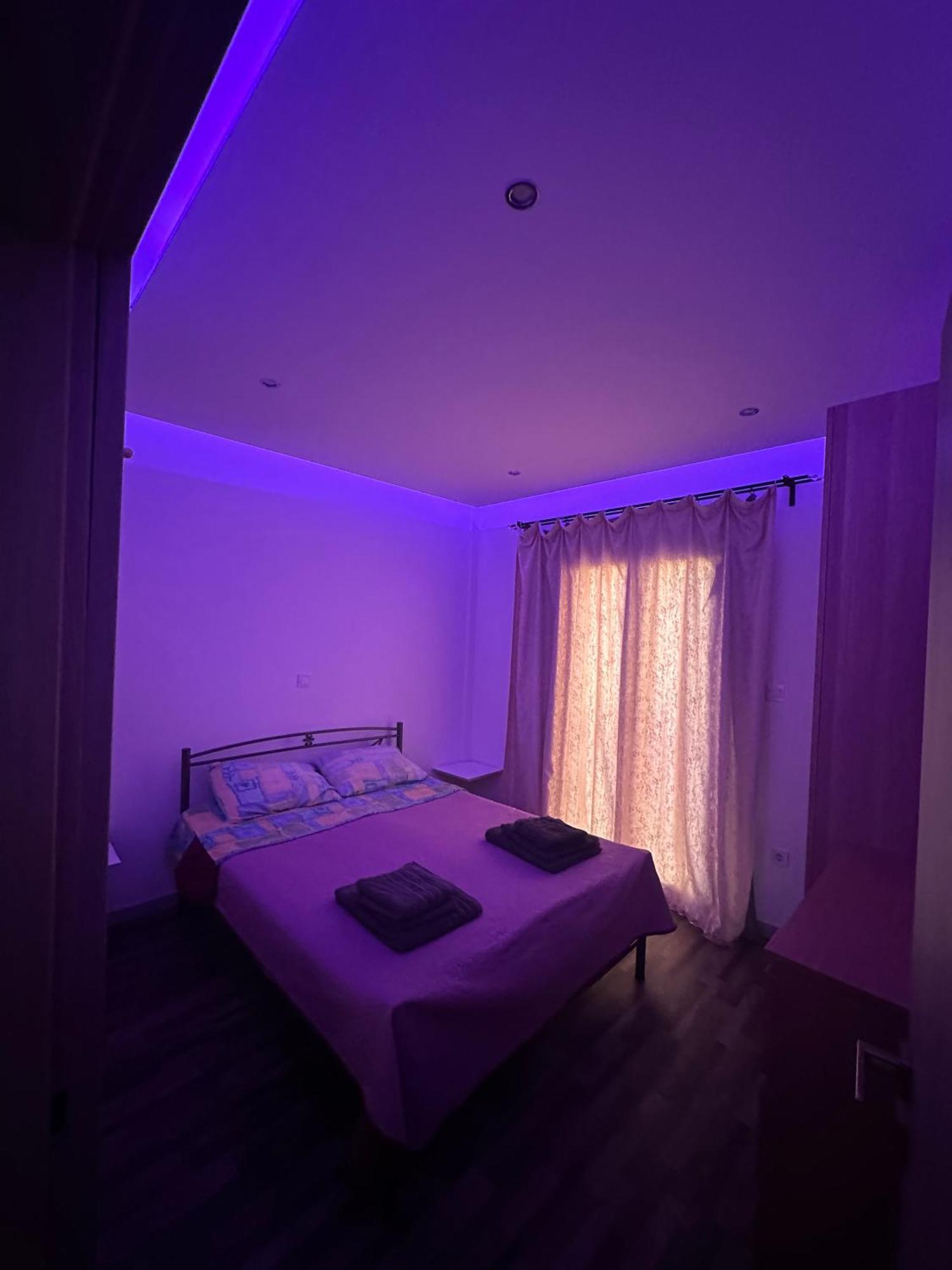 Apartment Center Piraeus Location Kastella Passalimani Port Eksteriør bilde