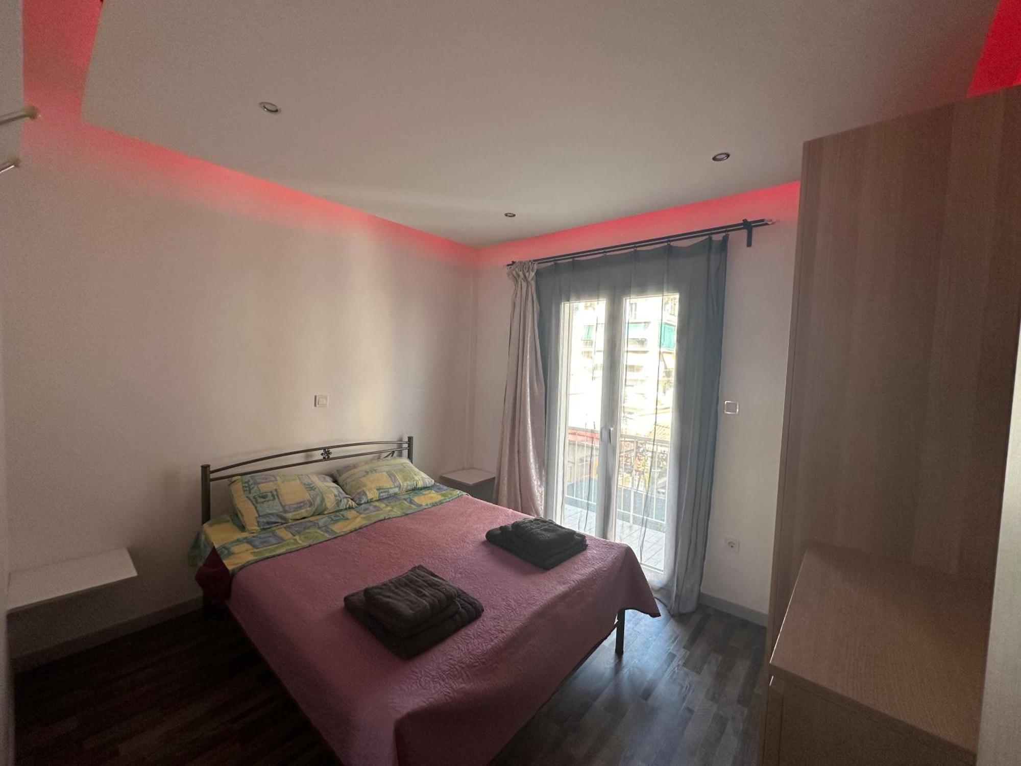 Apartment Center Piraeus Location Kastella Passalimani Port Eksteriør bilde